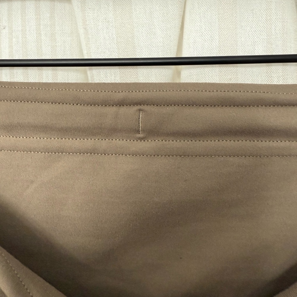 Lululemon Athleta Buttery Soft Army Green 25” Leggings with Drawcord - Picture 4 of 8
